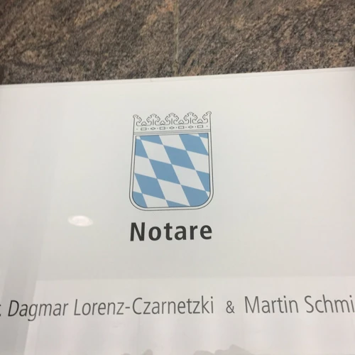 Über Notar Göran Kleine